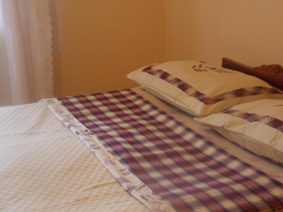 Гостевой дом Guesthause 2 Steps Степанцминда-8